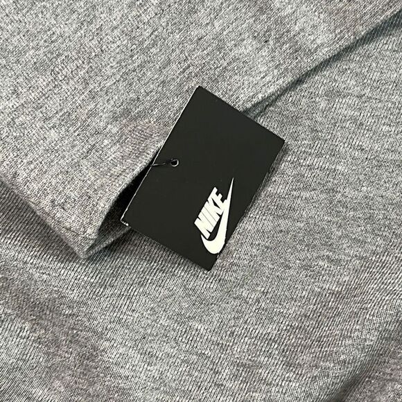 Nike NSW Text Tee - Picture 10 of 10